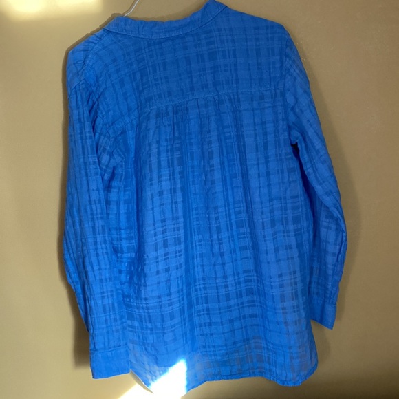 Pilcro and the letterpress by Anthropologie light blue button down shirt - Picture 3 of 6